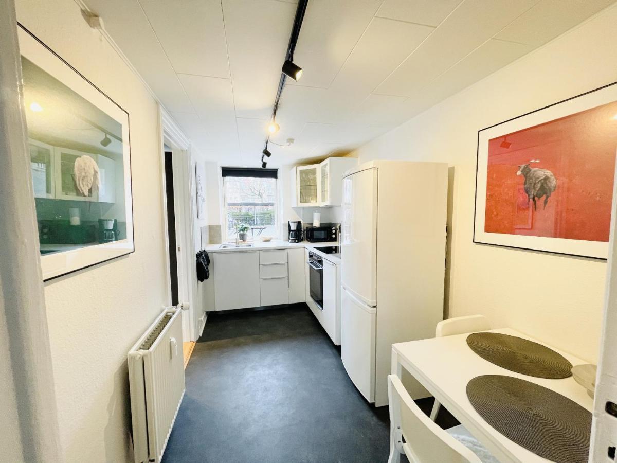 Aday - Charming Studio Close To The Football Stadium Άλμποργκ Εξωτερικό φωτογραφία
